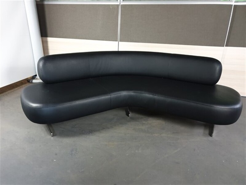 Tacchini Italia Black Leather 120 degree sofa