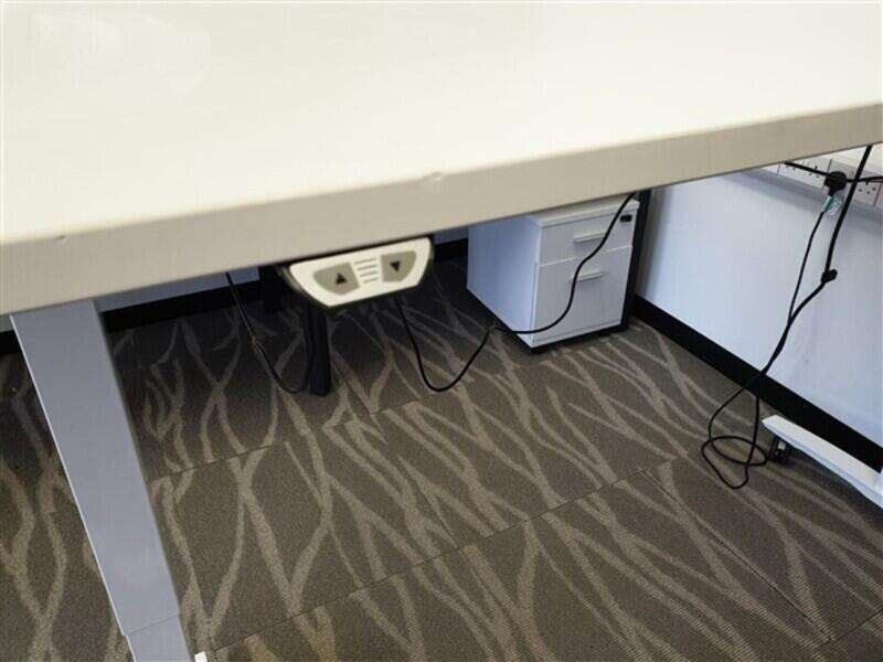 White OMT Height Adjustable Desk