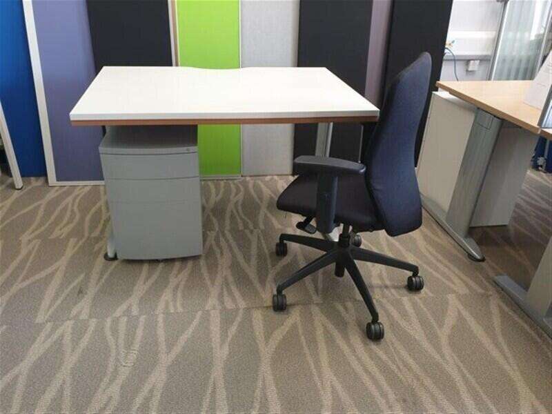 Basic Package of desk and chair