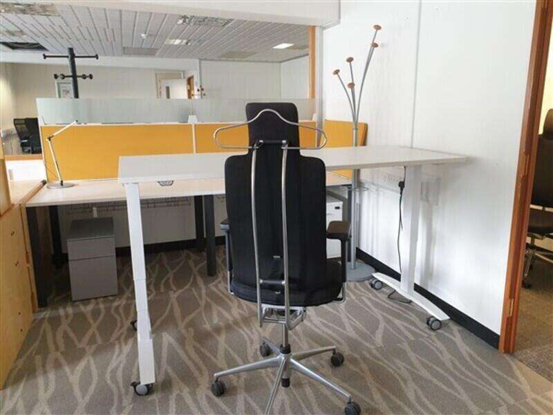 Executive Package Plus - electric desk and choice of chair