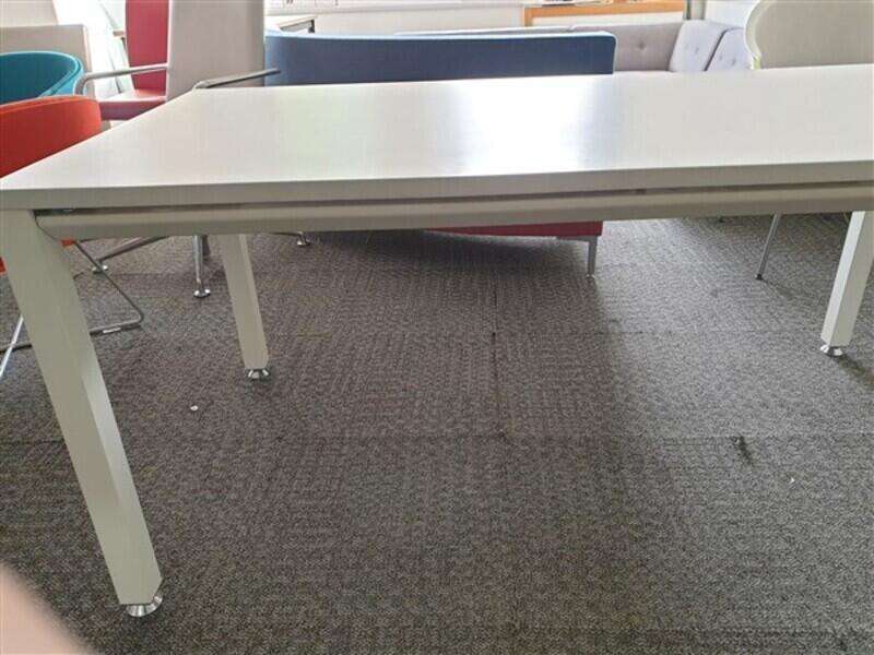 White Desk 1600mm