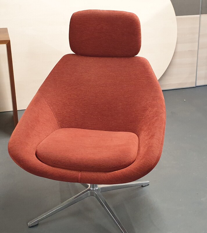 Allermuir Lounge Chair Designed by PearsonLloyd