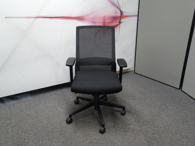 Mobili Nero Black Operator Chair