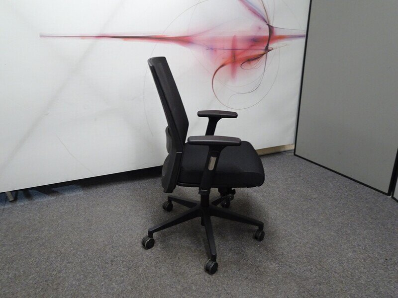 Mobili Nero Black Operator Chair