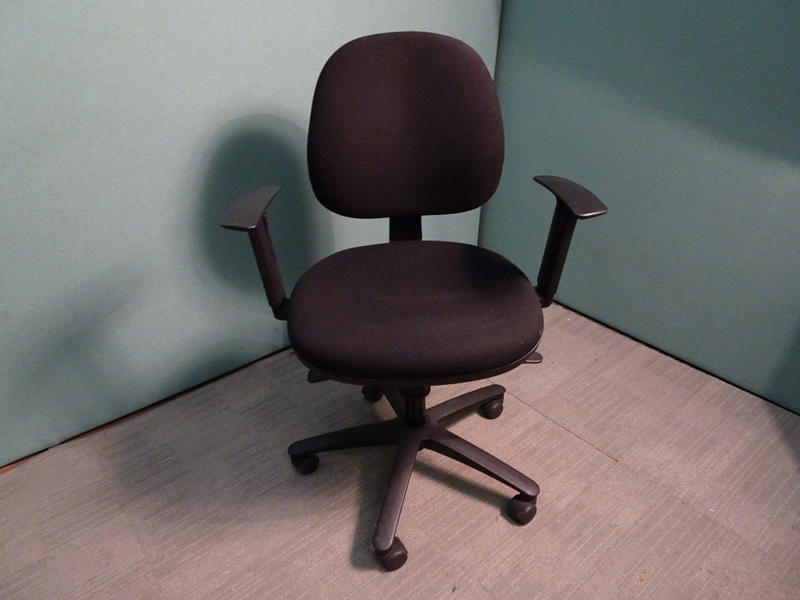 Boss Design Dot Medium Back Operator Chair in Black