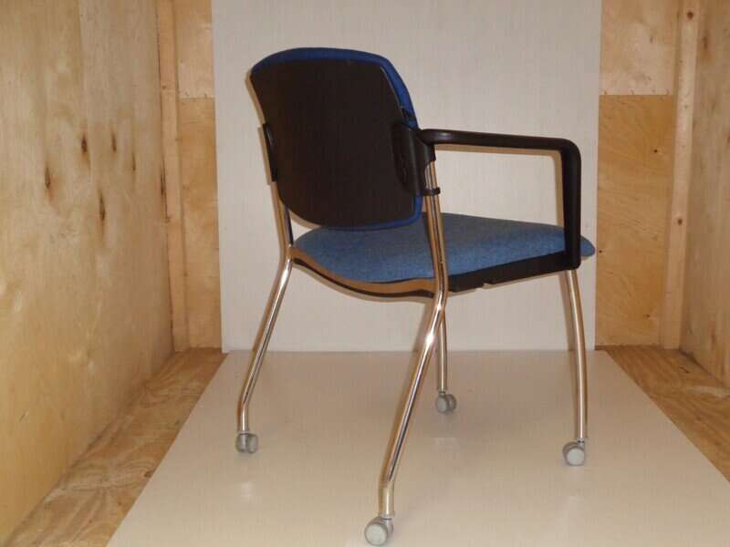 REDSPACE blue two tone meeting chair