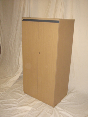 1525mm high oak double door cupboard