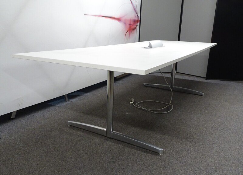 2800w mm Meeting Table with White Top