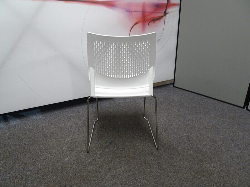 Pledge Vibe Polypropylene Chair