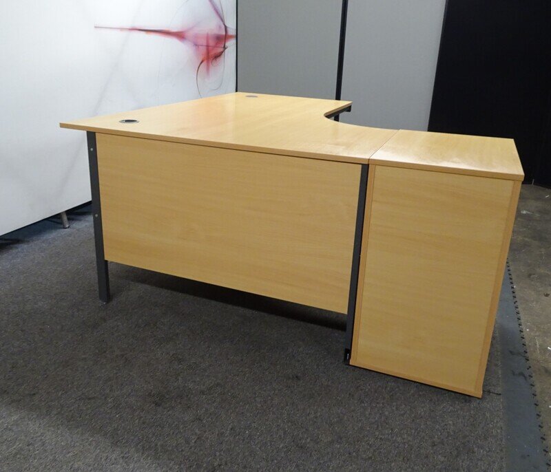 1530w mm Beech Corner Desk & Desk High Pedestal
