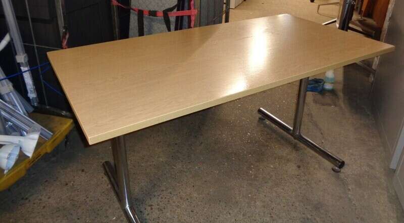 1500 x 750 mm Oak Flip Top Table 