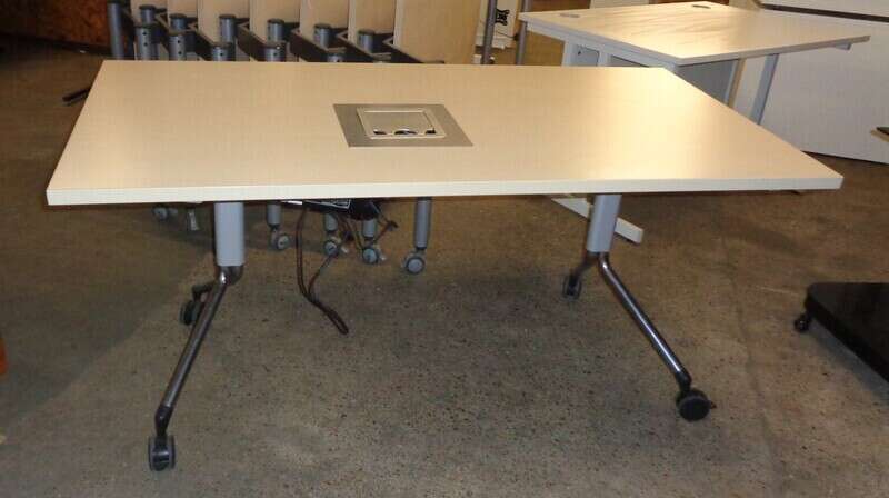 1600 x 800 mm Maple Flip Top Table with Electrics
