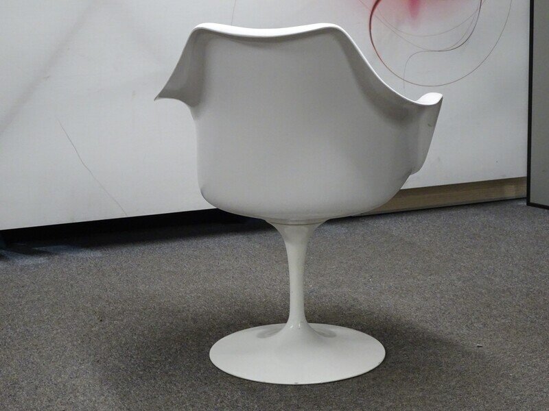 Knoll Tulip Chair with Armrests