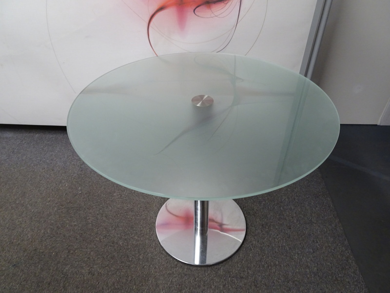 900dia mm Frosted Glass Circular Table
