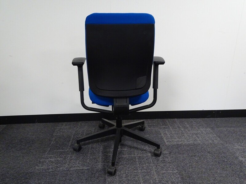 Steelcase Reply Operator Chair in Royal Blue