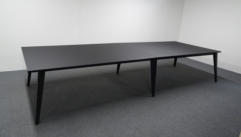 4000w mm Black Boardroom Table