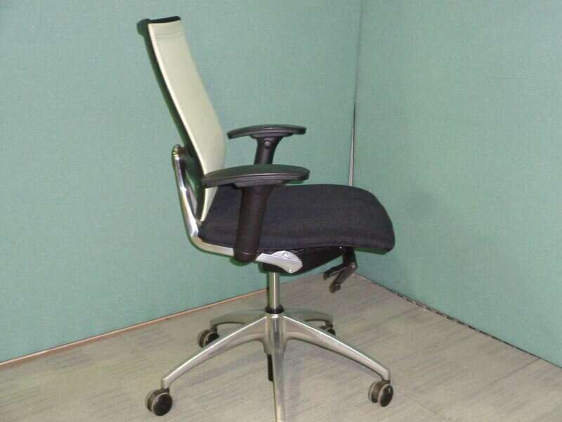 Sedus Open Up Chair with Black Seat