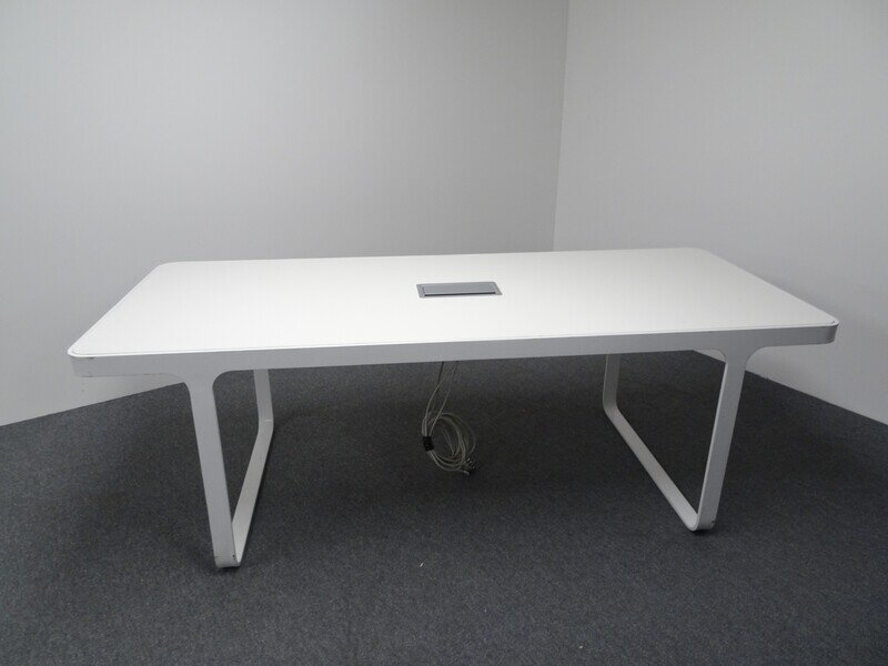 2200w mm White Meeting Table 