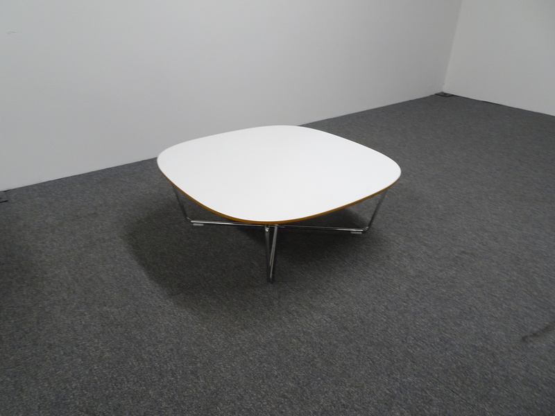 890dia mm Allermuir CONIC Low Level Table