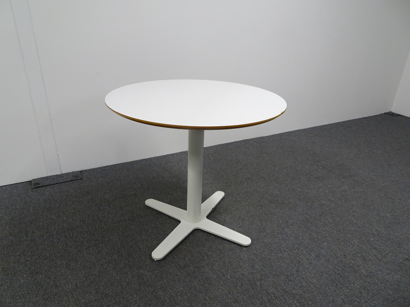 800dia mm Circular Table with White Top