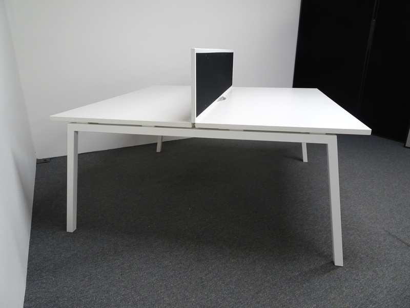 1600w mm White Bench Desk with Black Screens