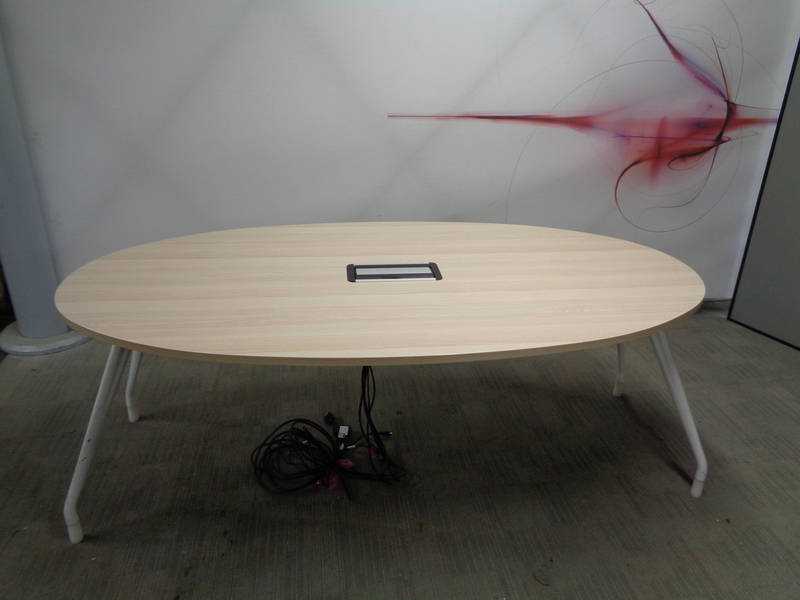 Light Oak Oval Table 2000w mm