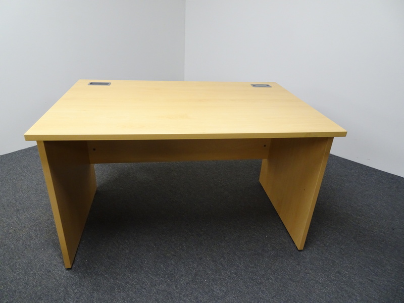 1200w mm Beech Freestanding Desk