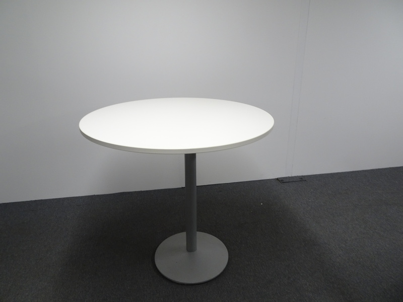 1100dia mm Poseur Table with White Top