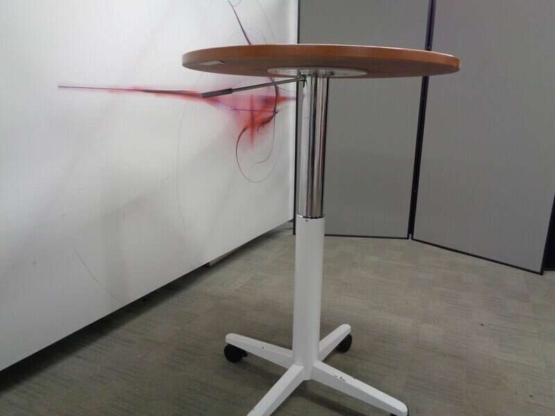 800dia mm Mobile Poseur Table with Cherry Top