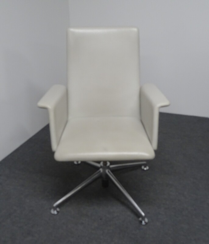 Brunner Fina Soft Meeting Chair