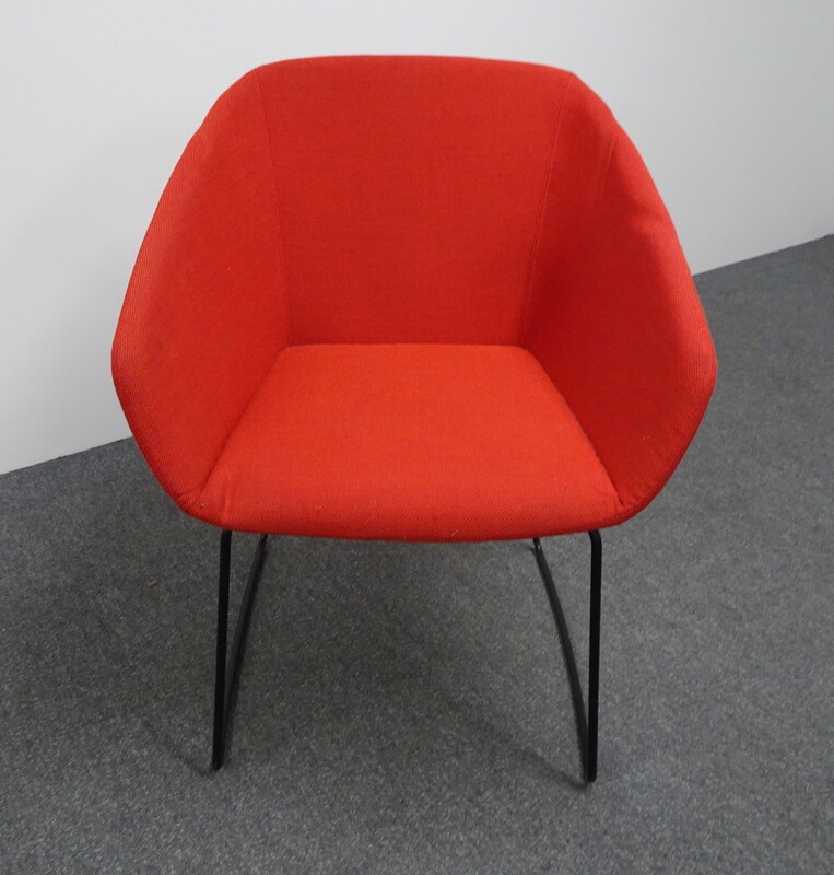 Ahrend Hesta Visitor Chair in Red
