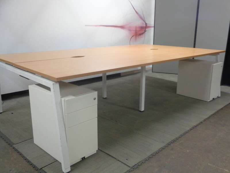 Bench Desks 1200-1400w mm Adjustable Beam
