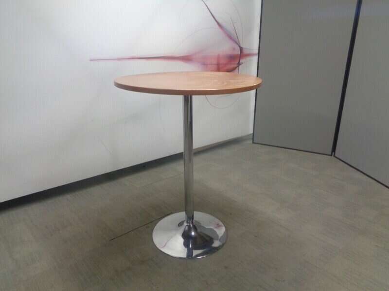 Up to 1000dia mm Poseur Table
