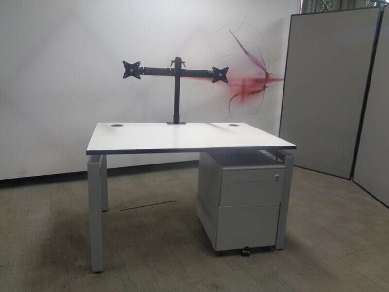 Freestanding Desk 1200w - 1600w (Extendable Beam)