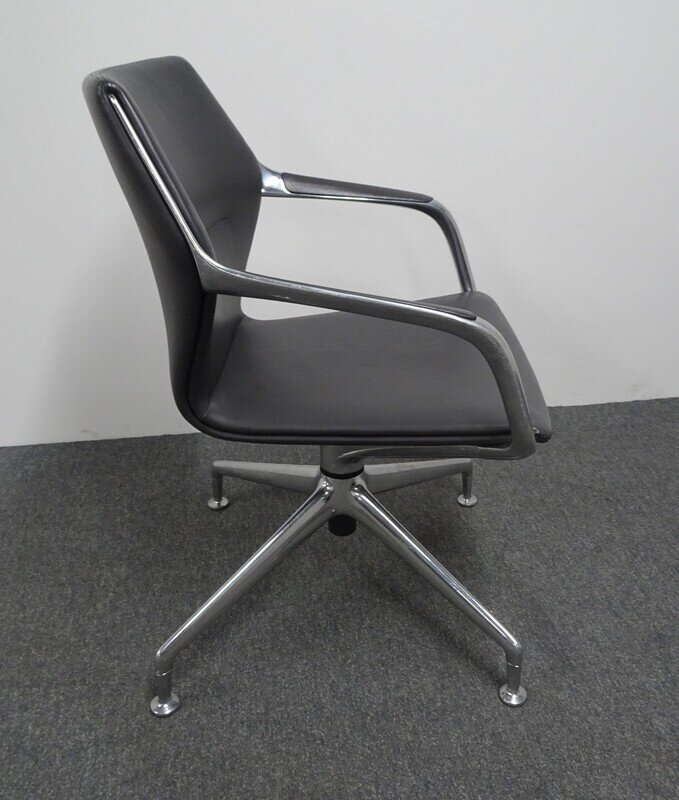 Brunner Ray Conference Swivel Chair