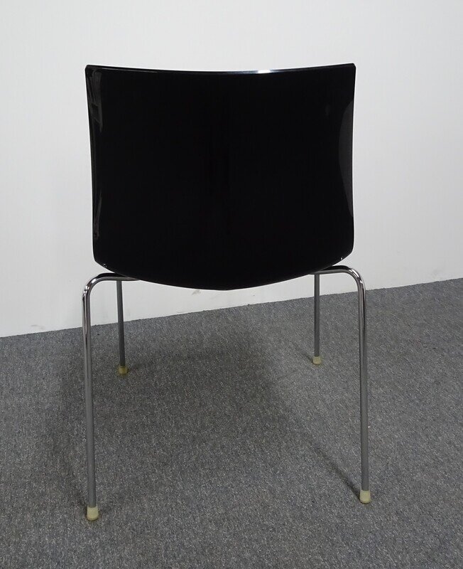 Arper Catifa 46 Bicoloured Chair in Black & White