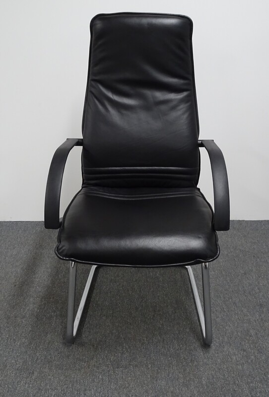 Black High Back Meeting Chair