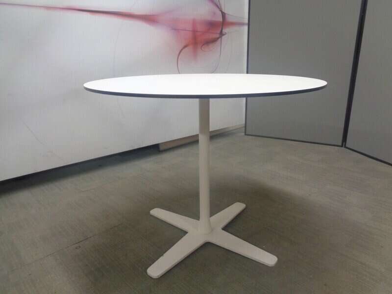 1000dia mm Circular White Table