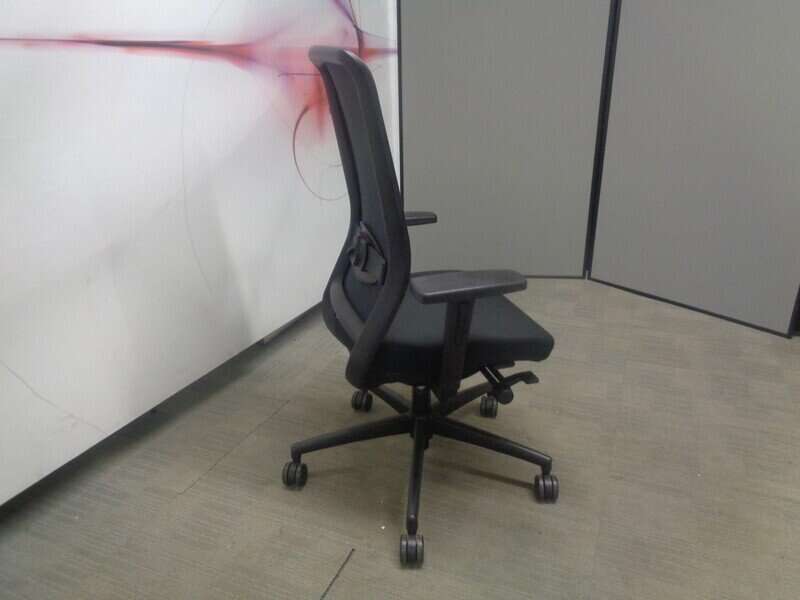 Verco Black Mesh Chair
