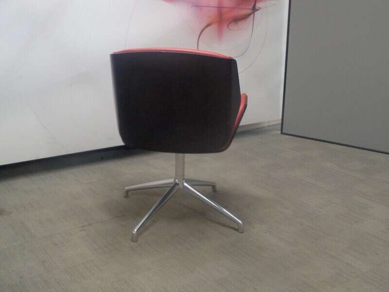 Boss Design Kruze Lounge Swivel Chair Red / Walnut