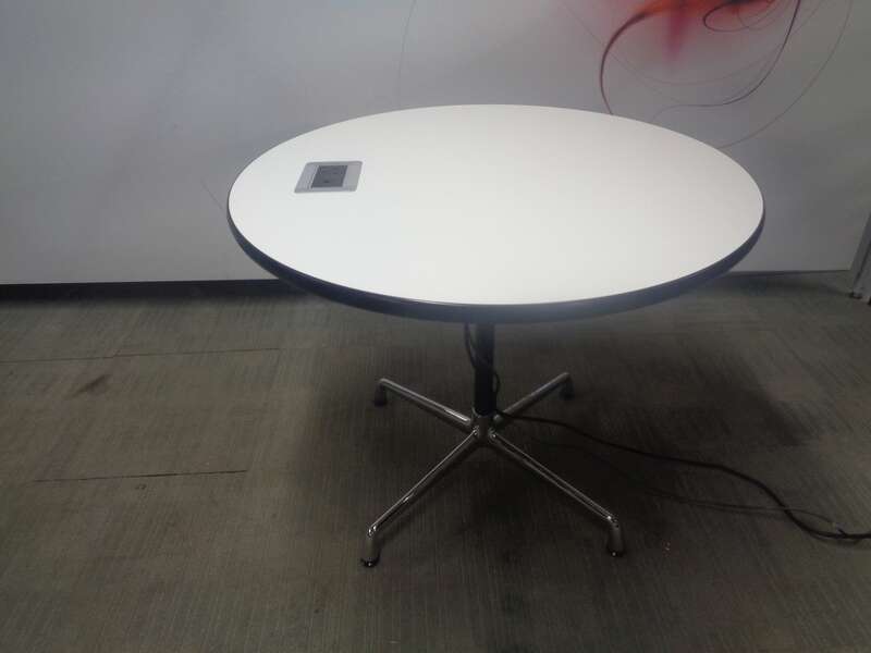 900dia mm Vitra White Circular Meeting Table