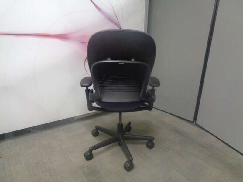 Steelcase Leap v1 Operator Chair