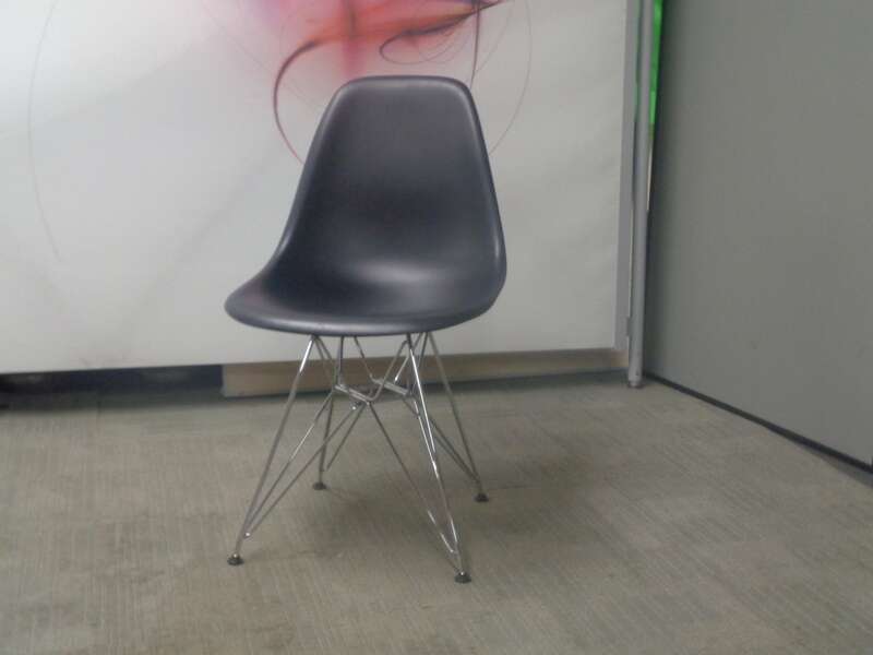 Vitra Eames Deep Black Plastic Shell DSR Chair