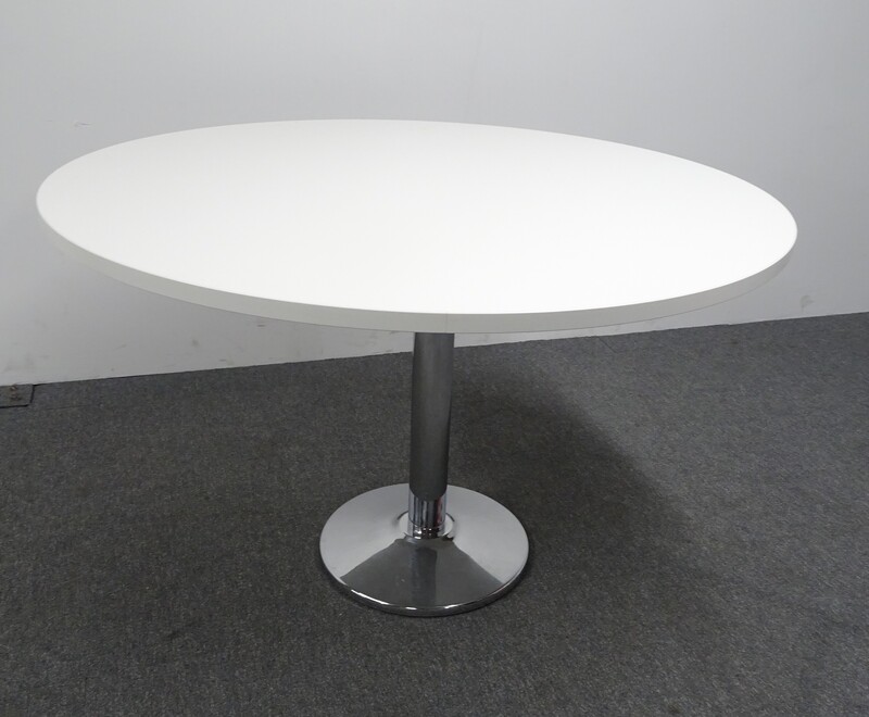 1200dia mm White Top Circular Table