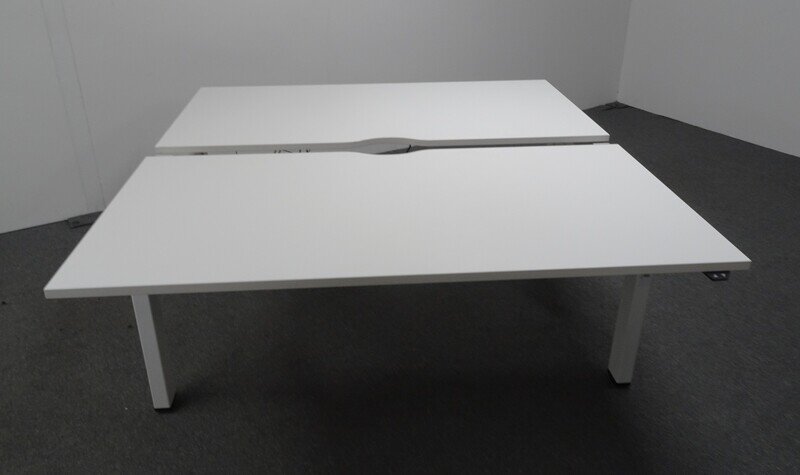 1600w mm White Back to Back Electric Sit Stand Desks