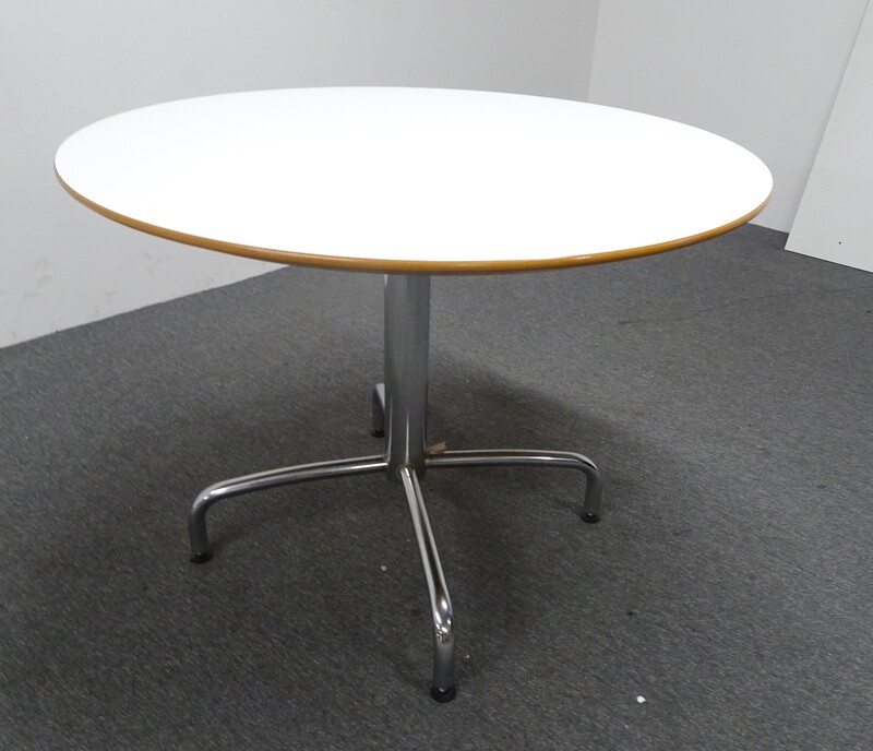 1000dia mm Circular Table with White Top amp Oak Chamfered Edge