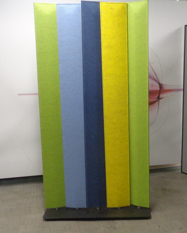 Multicoloured Rotating Acoustic Room Dividers