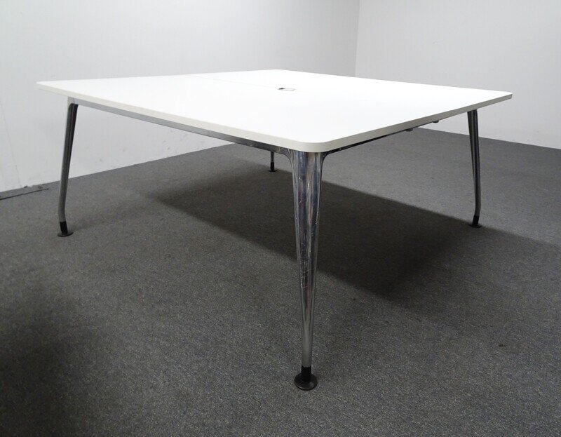 1600sq mm Square Meeting Table with White Top