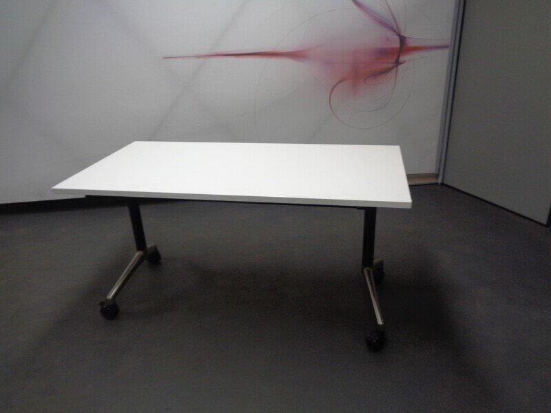 1400w mm Mobili White Flip Top Table