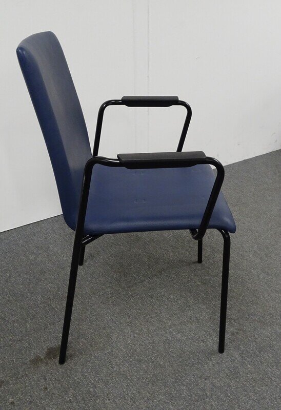Narbutas Moon Meeting Chair in Dark Blue